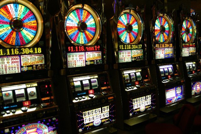 Игровые автоматы онлайн казино Супер Слотс